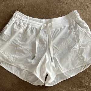 Lululemon hotty hot white. 10 tall